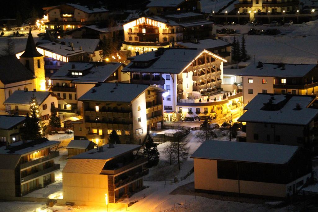 Pension Dorfplatzl Sankt Leonhard im Pitztal Exterior photo